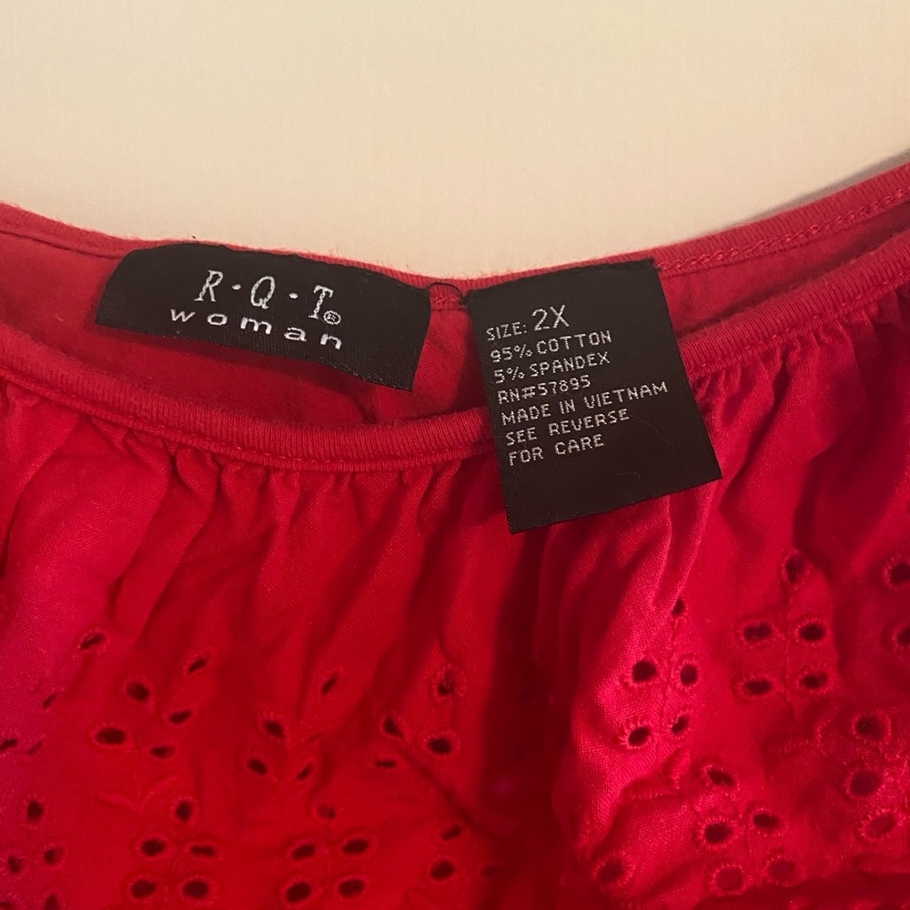 Red Top - Picture 2 of 3